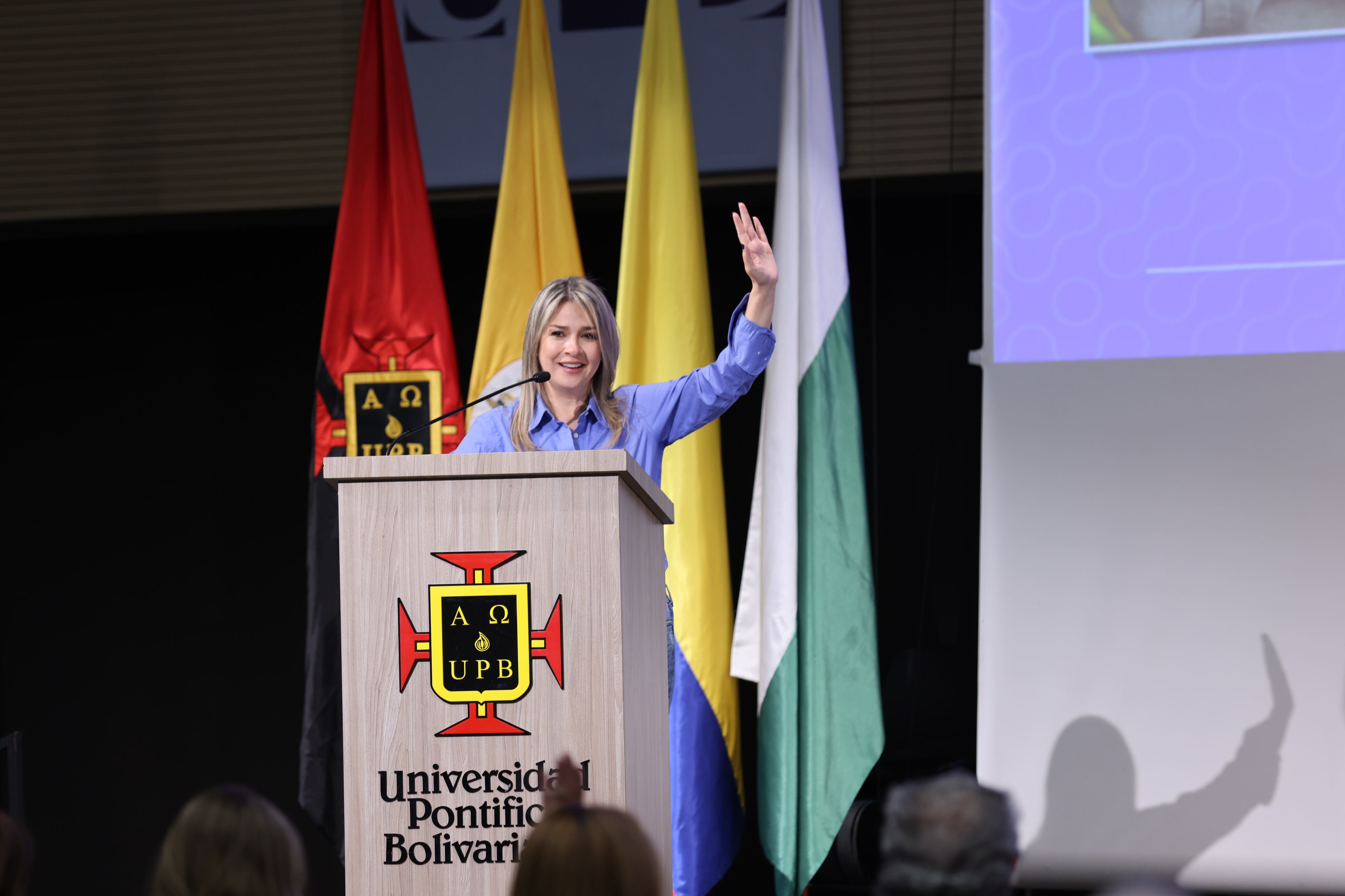 Conferencia académica periodismo y democracia
Vicky Dávila 
Directora de Semana
