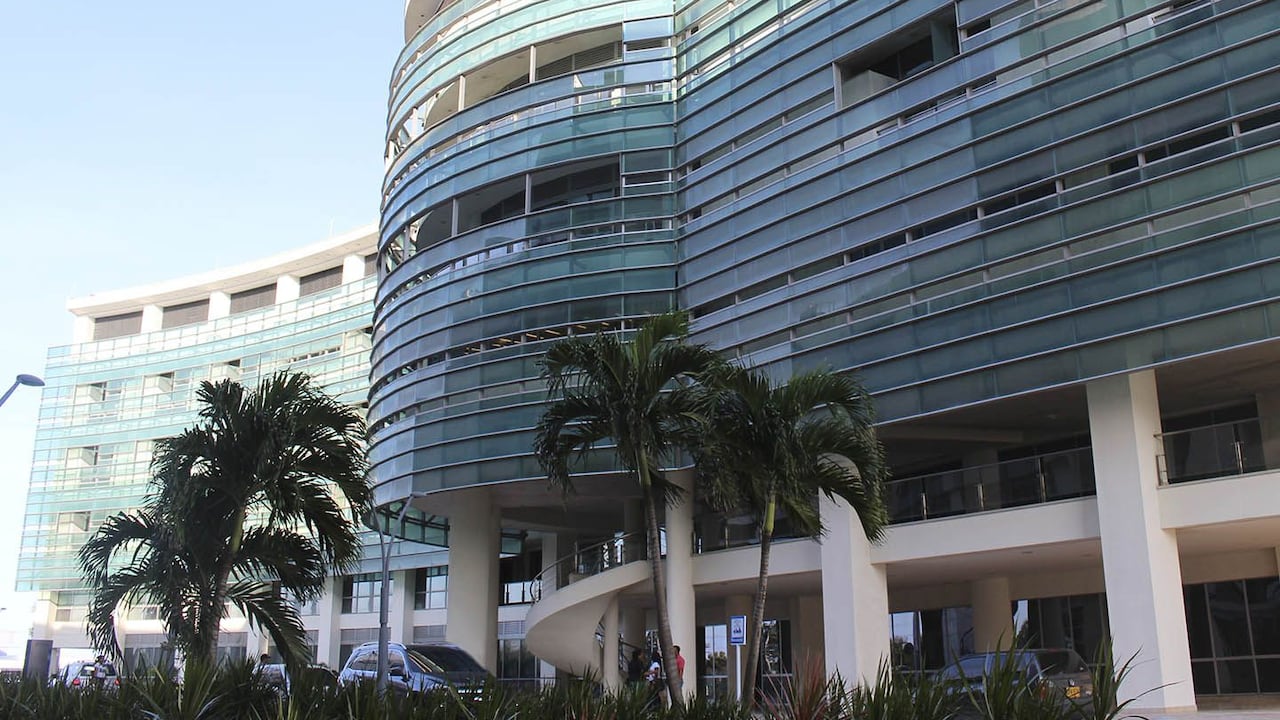 El hombre falleció en la clínica Porto Azul.