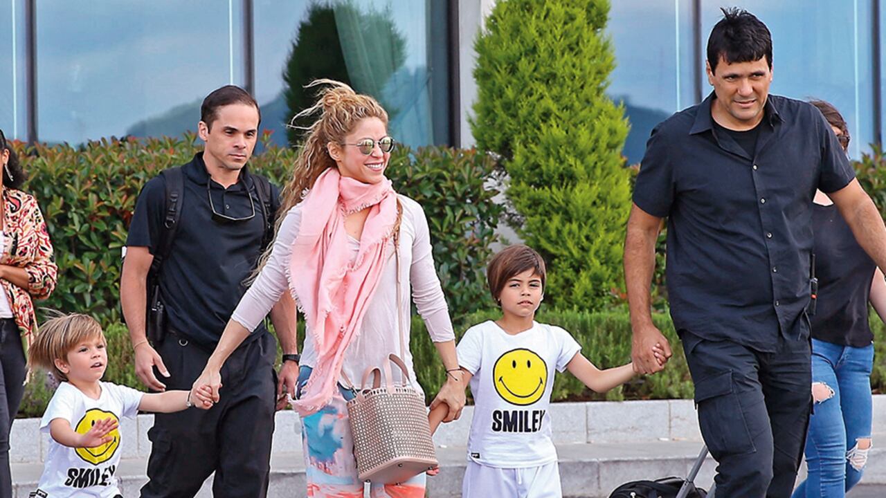 Shakira partiría con sus hijos, Sasha y Milan, para radicarse definitivamente en la ciudad de Miami este 1 de abril a fin de aprovechar las vacaciones que por esos días tienen los alumnos en Estados Unidos.