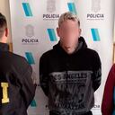 Las primeras indagaciones de la División Homicidios de la Policía permitieron determinar que el hecho habría sido cometido por Diego Arener, de 42 años, quien es una expareja de la víctima y que estaría relacionada con un robo.