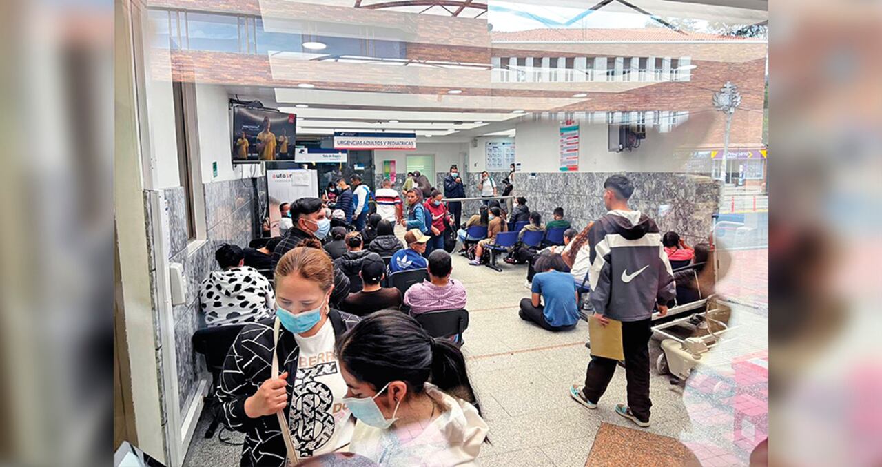 La crisis de la salud está incrementando la desigualdad, pues el acceso a tiempo solo lo tienen los que pueden pagar por él. Simultáneamente, los grupos criminales se han fortalecido, llevándose por delante la institucionalidad y la seguridad.