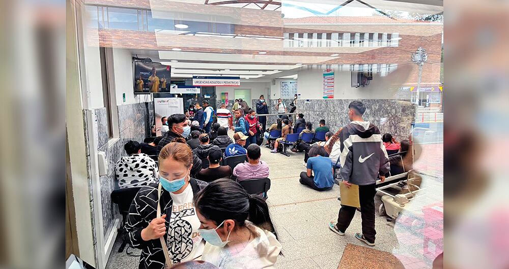  La crisis de la salud está incrementando la desigualdad, pues el acceso a tiempo solo lo tienen los que pueden pagar por él. Simultáneamente, los grupos criminales se han fortalecido, llevándose por delante la institucionalidad y la seguridad. 