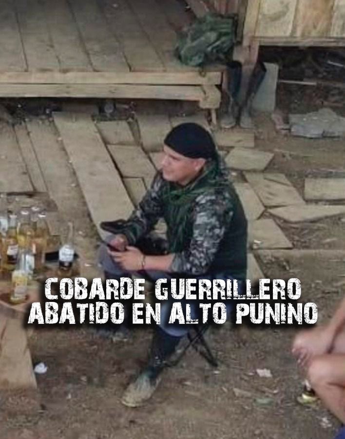 Se confirmó que el neutralizado respondía al alias de “Compadre”, cabecilla de los Comandos de la Frontera en Ecuador.