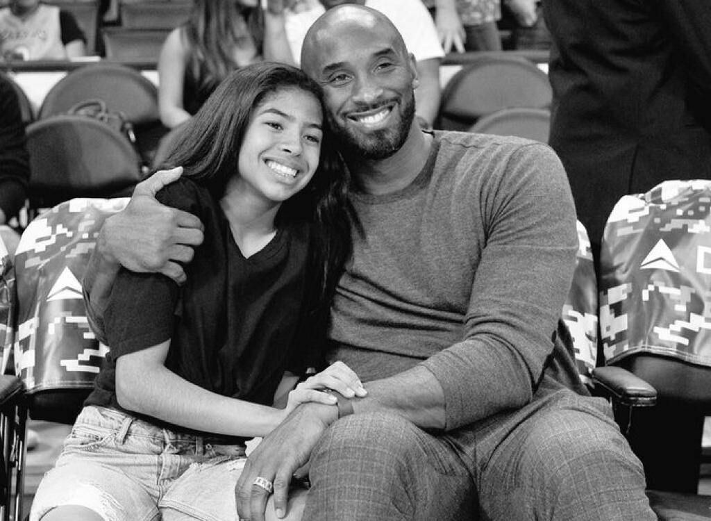 Kobe Bryant junto a su hija Gianna. Los dos fallecieron el 26 de enero de 2020 en un accidente de helicóptero.