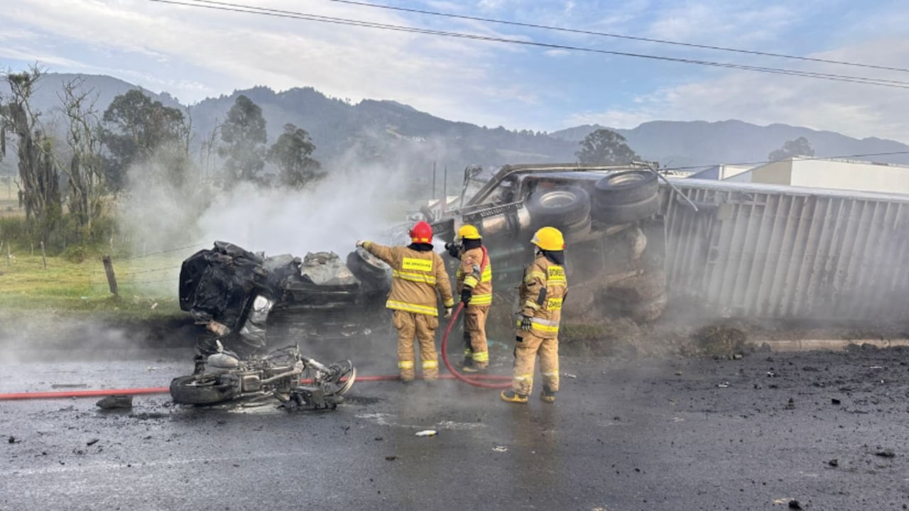 Una de las imágenes que dejó el accidente en el peaje Casablanca.