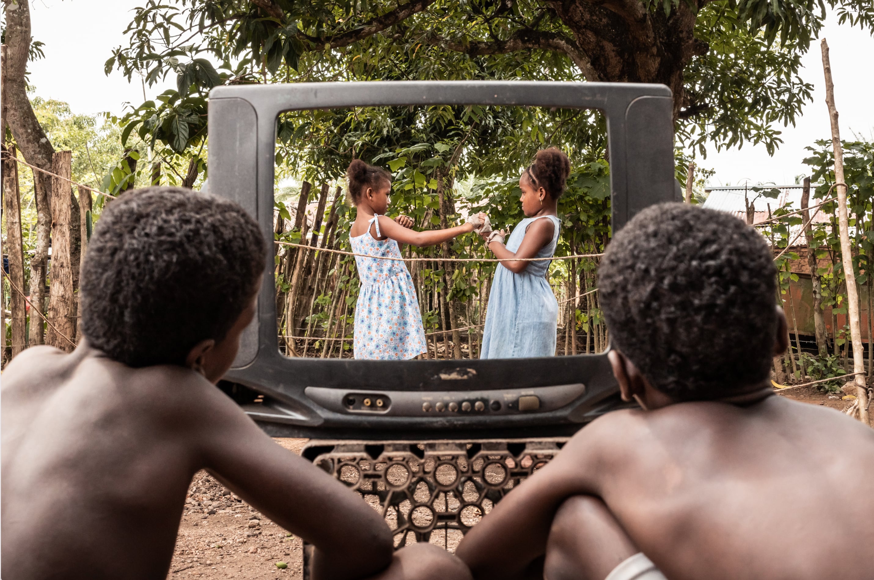 Imágenes de 'La Suprema', que ganó el Premio del público en FICCI 63 y se estrena en cartelera colombiana el 2 de mayo.