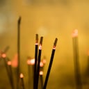 Los inciensos se suelen utilizar para meditar.