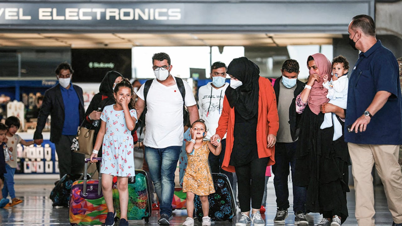 El ministro italiano de Salud, Roberto Speranza, señaló que “todos los países europeos se están moviendo hacia el manejo de una nueva fase” de la pandemia, pero puntualizó que “el partido no se ha terminado”.