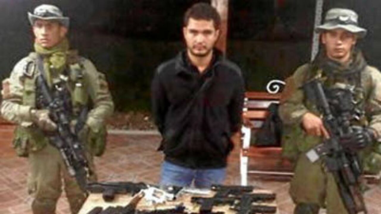 La Policía reveló los nexos del detenido con Los Rastrojos y Los Urabeños.