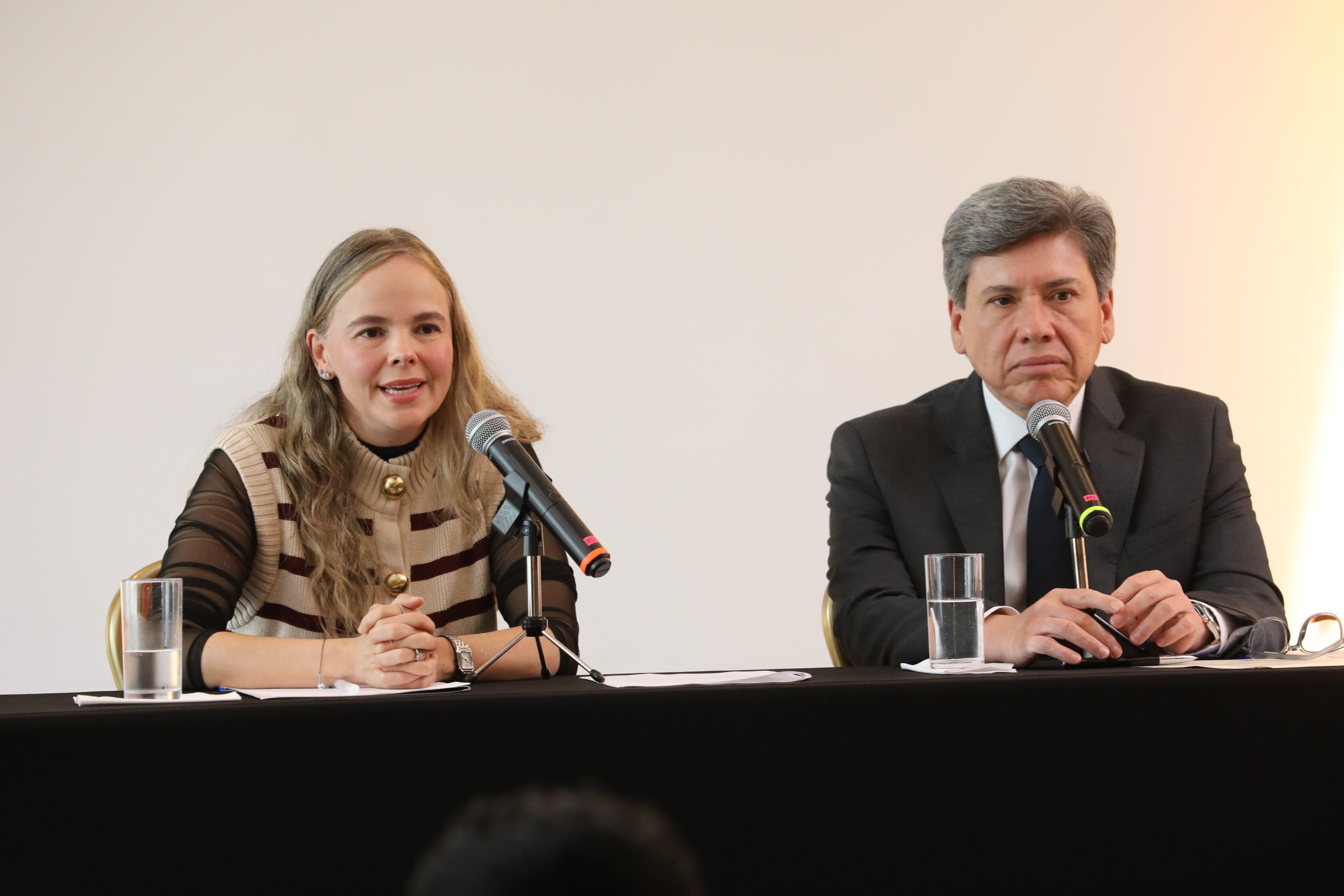 Rueda de Prensa EPS Sura