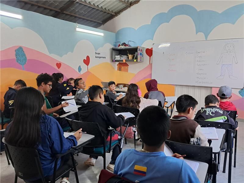 Dirigido a 82 niños y jóvenes entre los 7 y 17 años, la empresa lidera el programa ‘Impulsando carreras’ en el sector de El Codito.