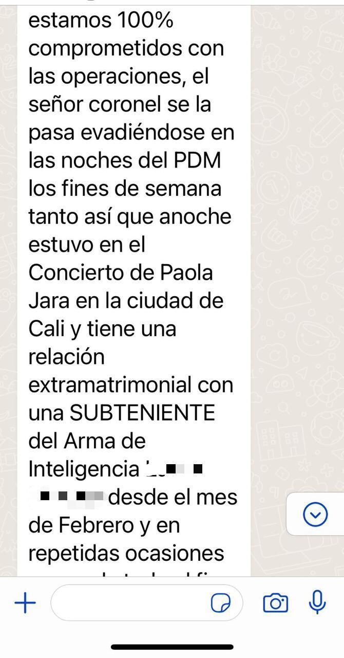 Este es uno de los escritos que habrían enviado otros militares para cuestionar la actitud del coronel Suárez. La inspección del Ejército indaga la situación.