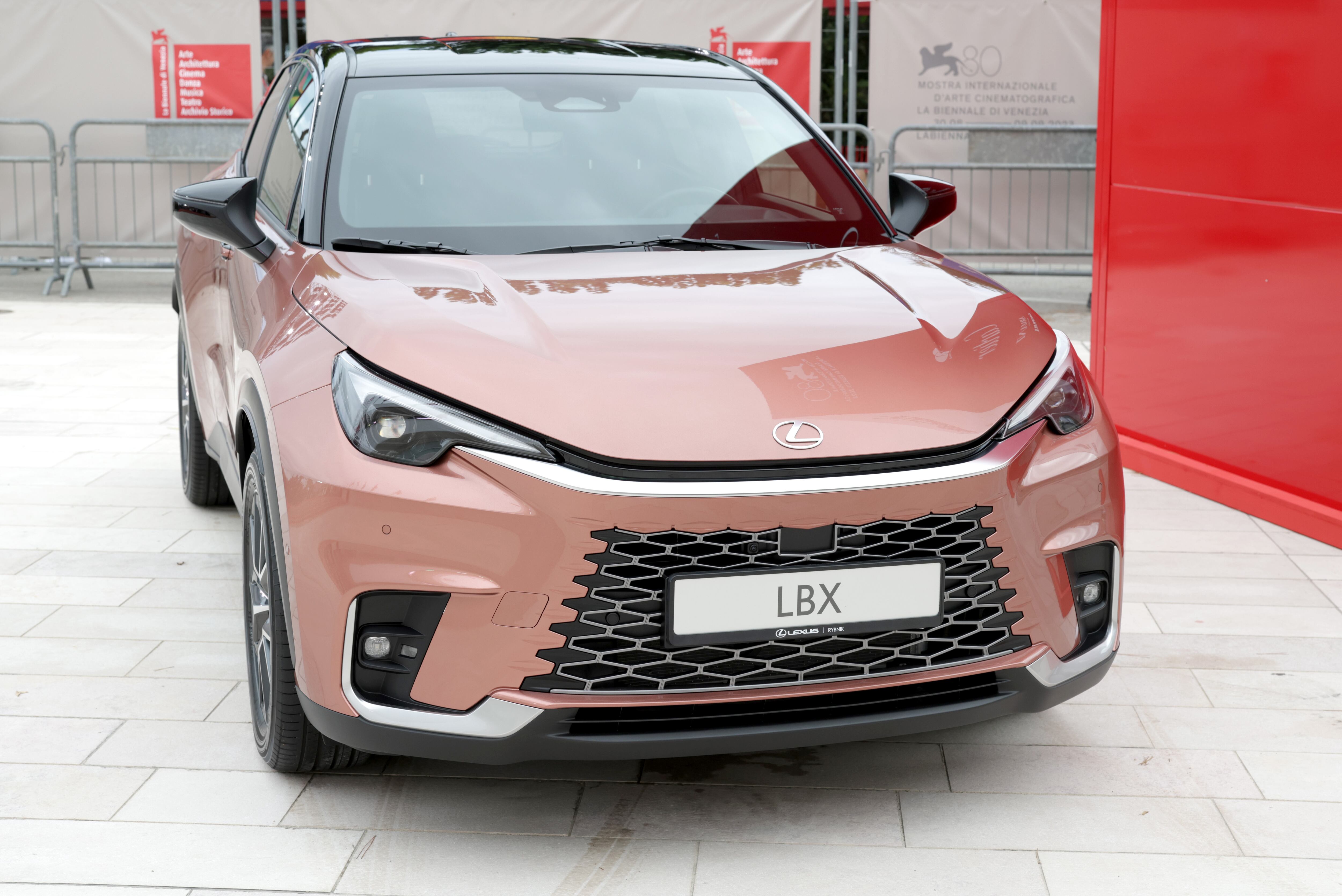 La Lexus LBXha protagonizado diferentes alianzas para posicionarse dentro del mercado.