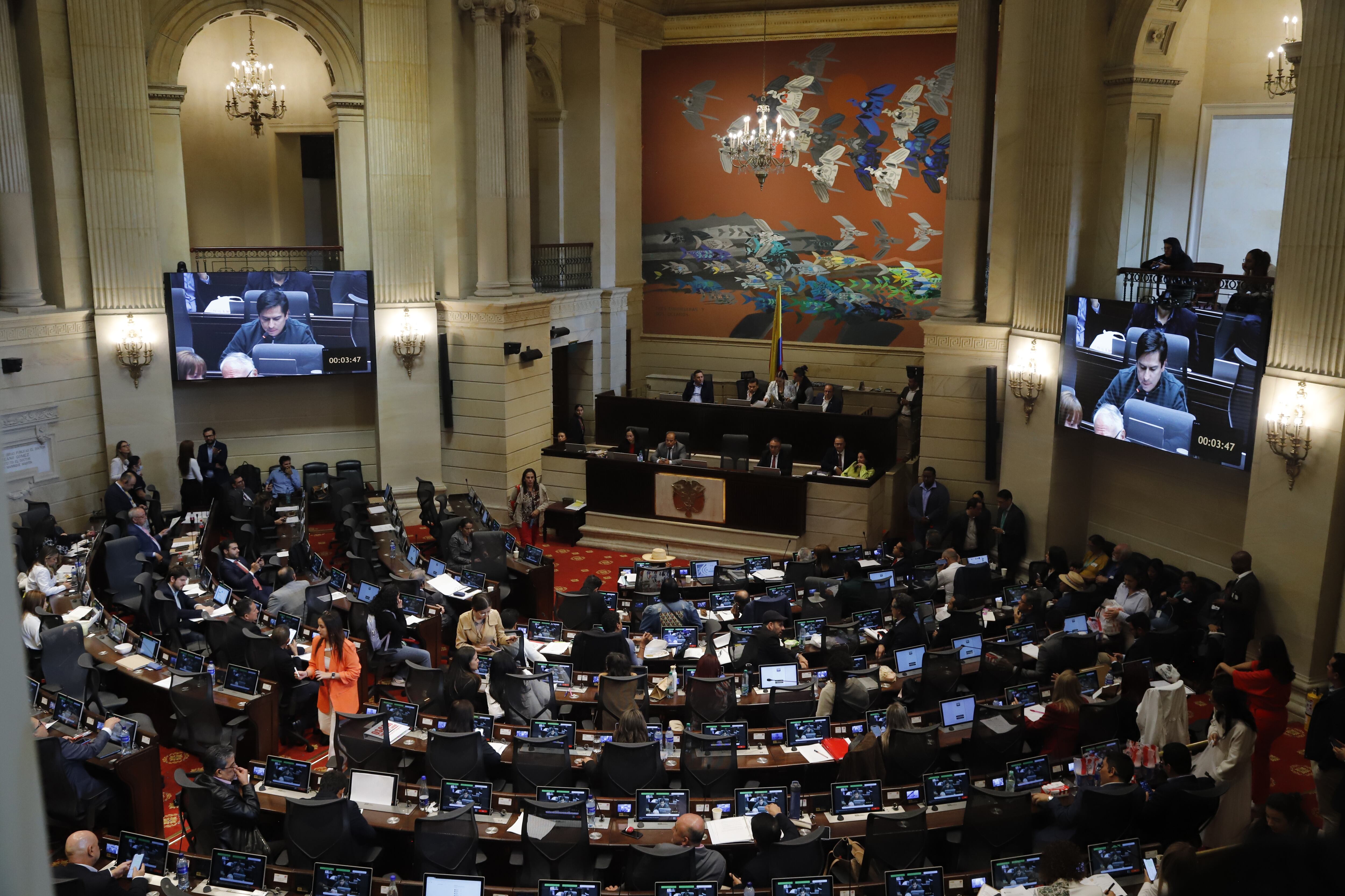 Moción de Censura Ministro de Defensa Iván Velásquez