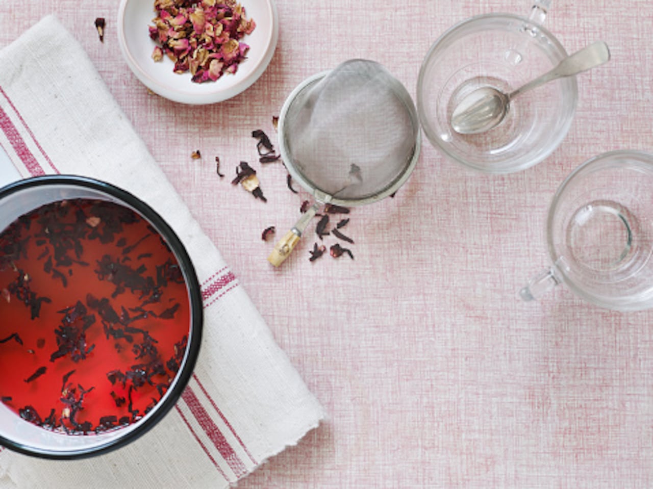 Es una planta que sirve como tratamiento capilar.