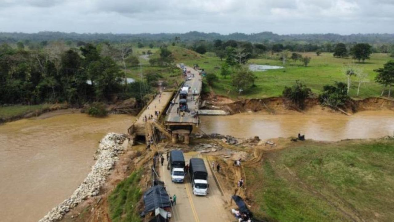 UNGRD anuncia la instalación de dos puentes modulares en Necoclí y San Juan de Urabá para aliviar los daños causados por las inundaciones.