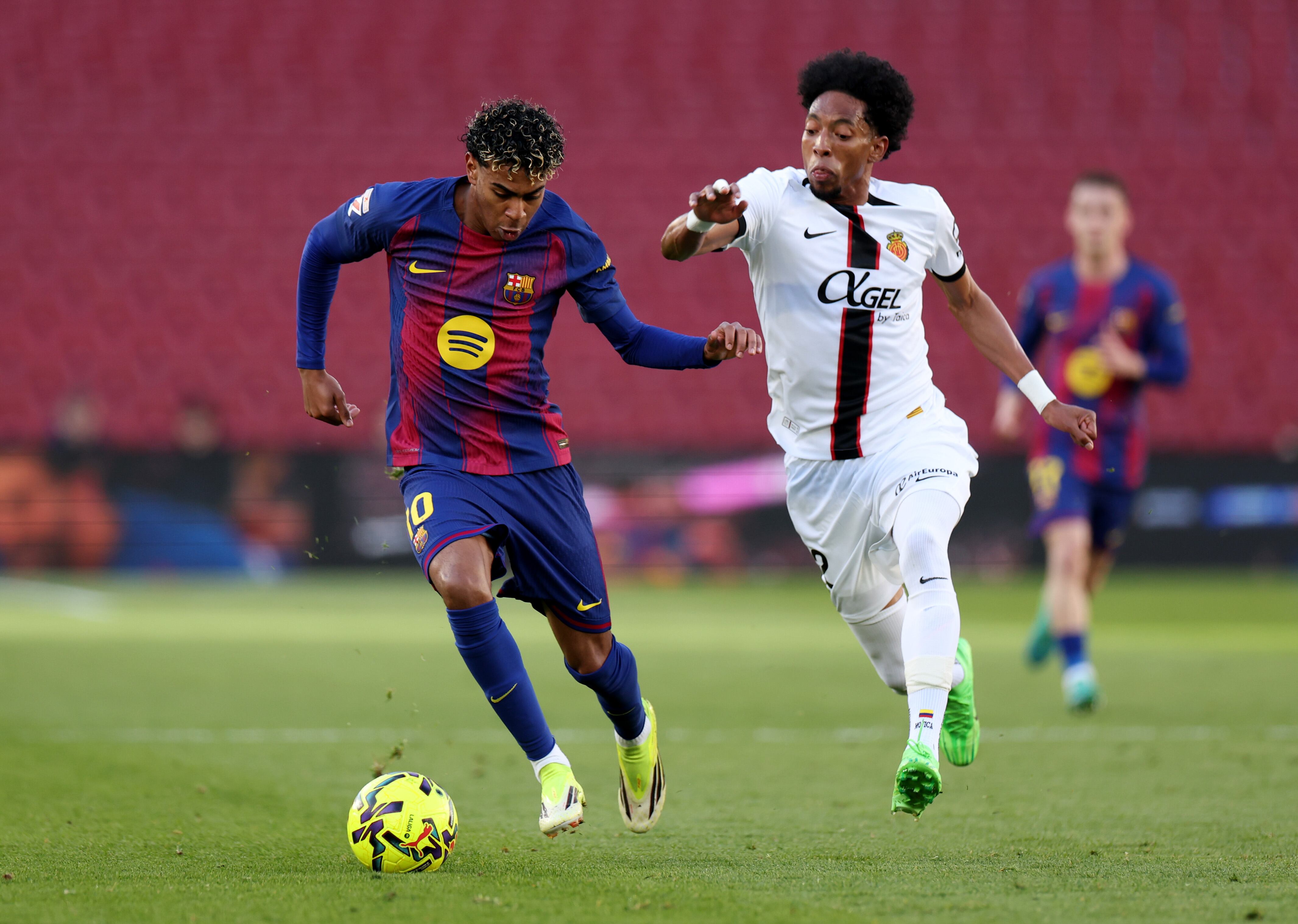 Tormenta para el Mallorca de Johan Mojica: goleada ante FC Barcelona.