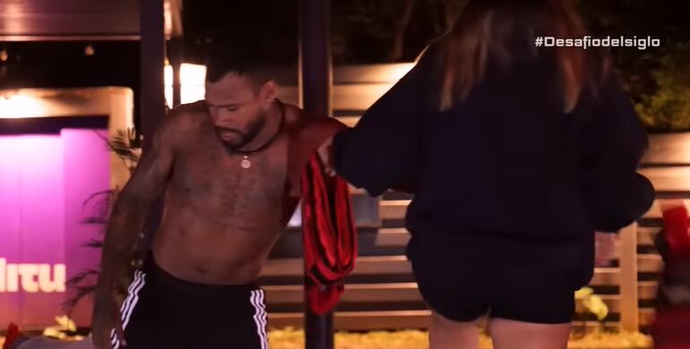 Discusión entre Tina y Zambrano en el 'Desafío Siglo XXI'