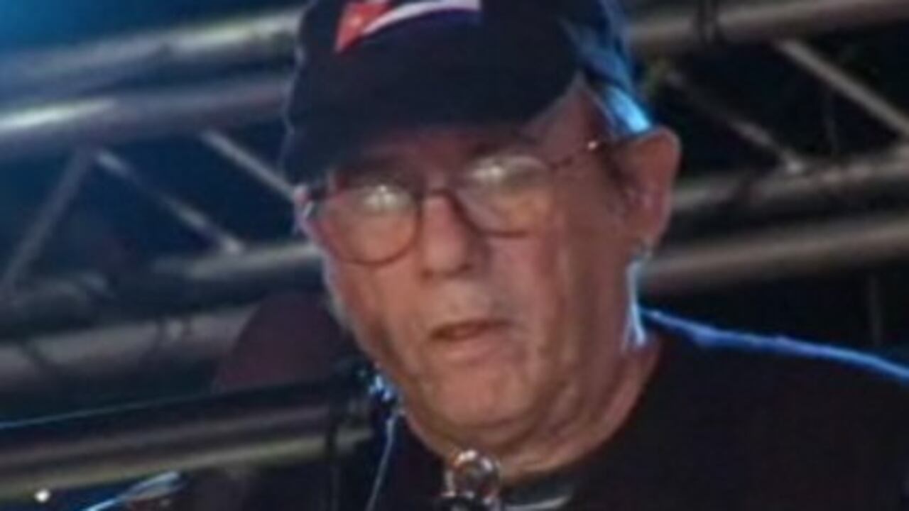 Silvio Rodríguez inicia gira "en un momento crucial" para Cuba