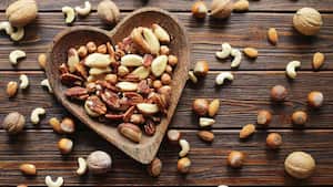 Los beneficios de los frutos secos en el rendimiento del corazón y del sistema cardiovascular.