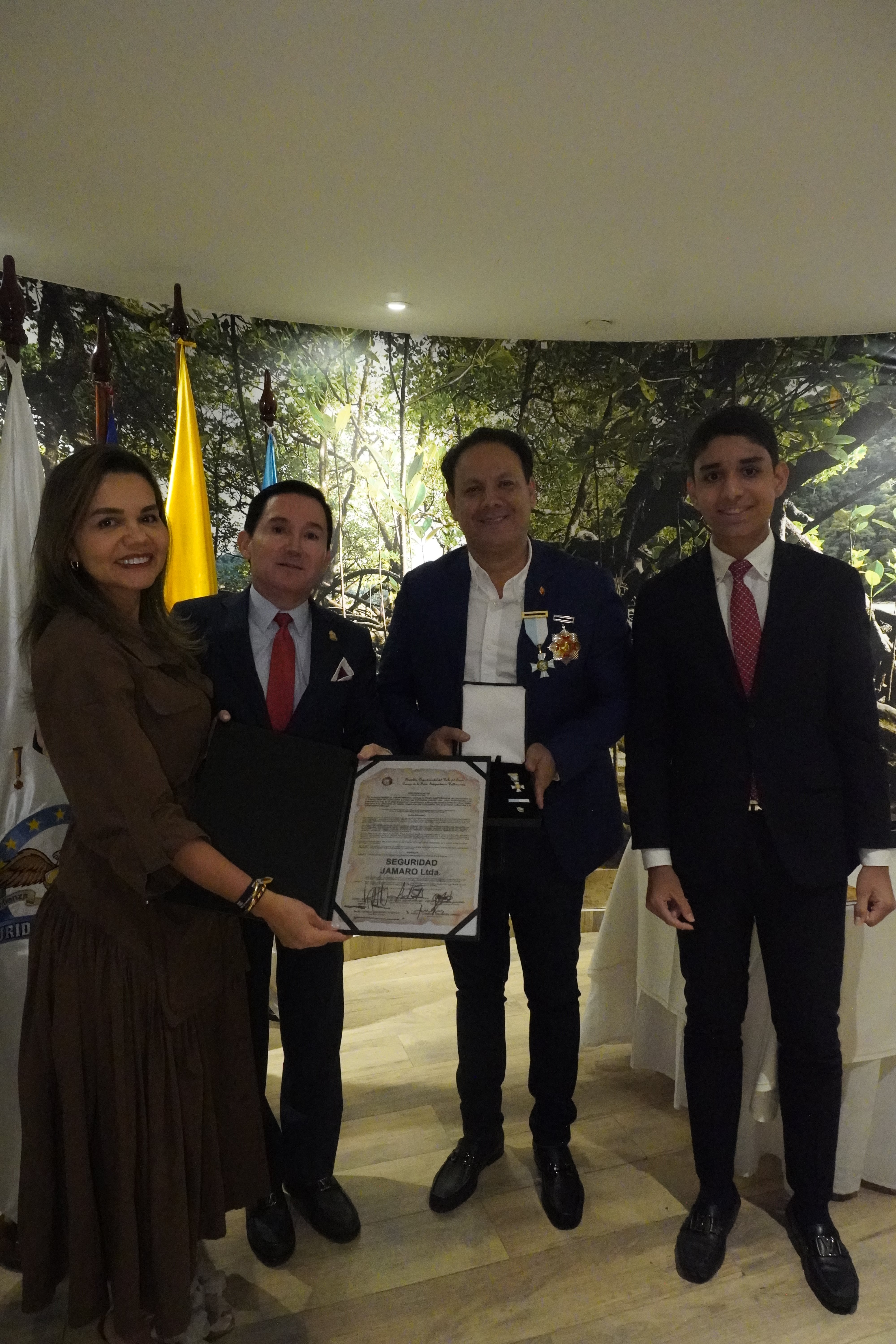 Seguridad Jamaro celebra 20 años