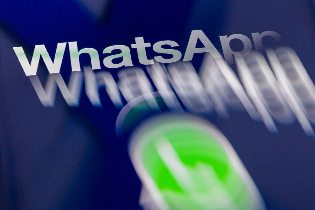 La aplicación fue distribuida por canales no oficiales, lo que facilitó su llegada a usuarios desprevenidos.