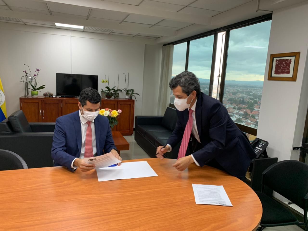 Colpensiones, firma convenio con Minsalud