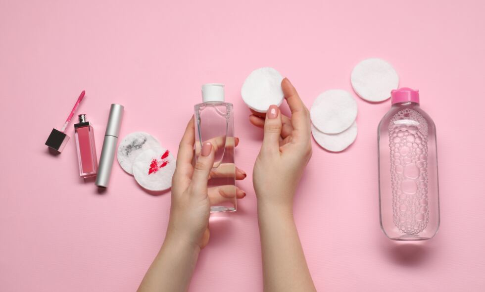 Desmaquillarse / maquillaje / limpiar rostro / desmaquillaje