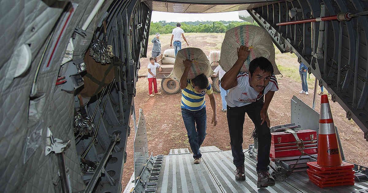 3 toneladas de cacao fue la cosecha que los cacaoteros de Güérima, Puerto Príncipe y Chupave le vendieron a CasaLuker luego de haber sustituido sus cultivos de coca por este fruto. (Foto: Esteban Vega La-Rotta)