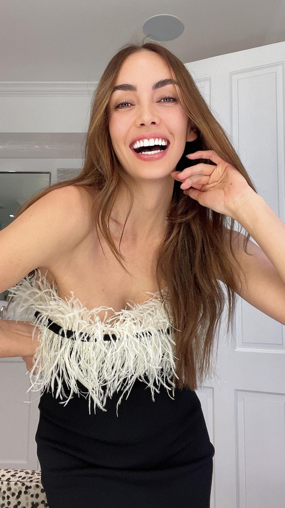 Carolina también se dejó llevar por el boom de TQG, la nueva canción de Karol G y Shakira. Foto: Instagram @carowar.