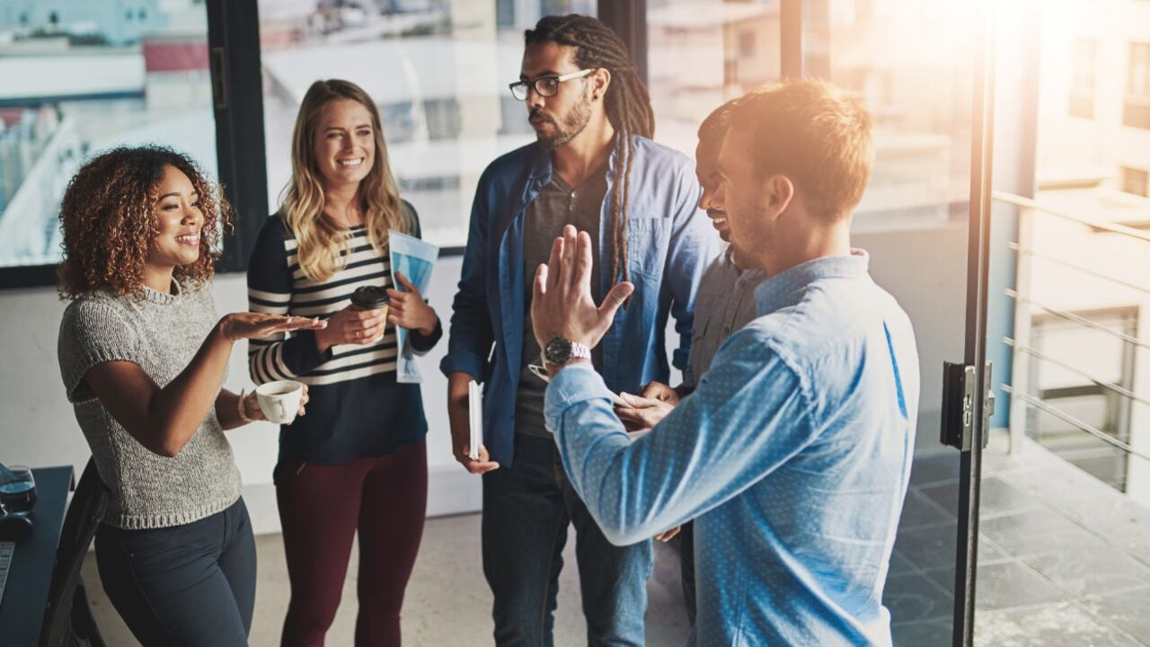 Es importante tener una buena idea, pero si no se tiene una red de contactos, será mucho más difícil hacer que despegue.