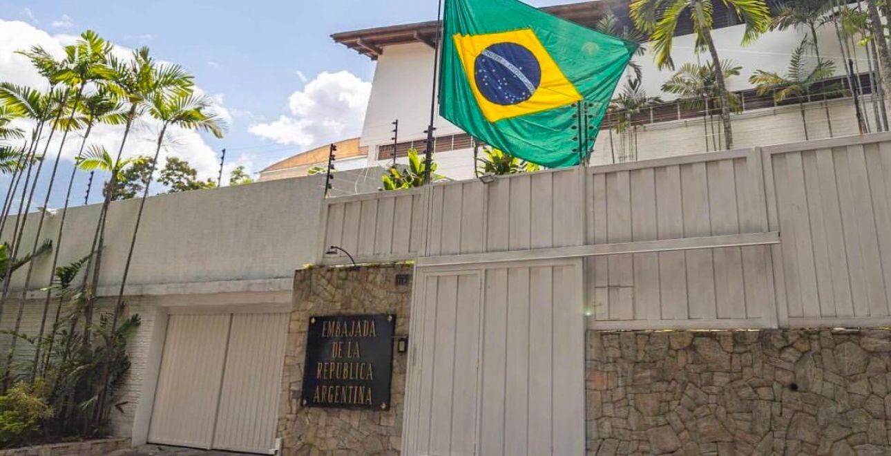 La oposición aseguró que hay restricciones de acceso a agua y otros servicios.