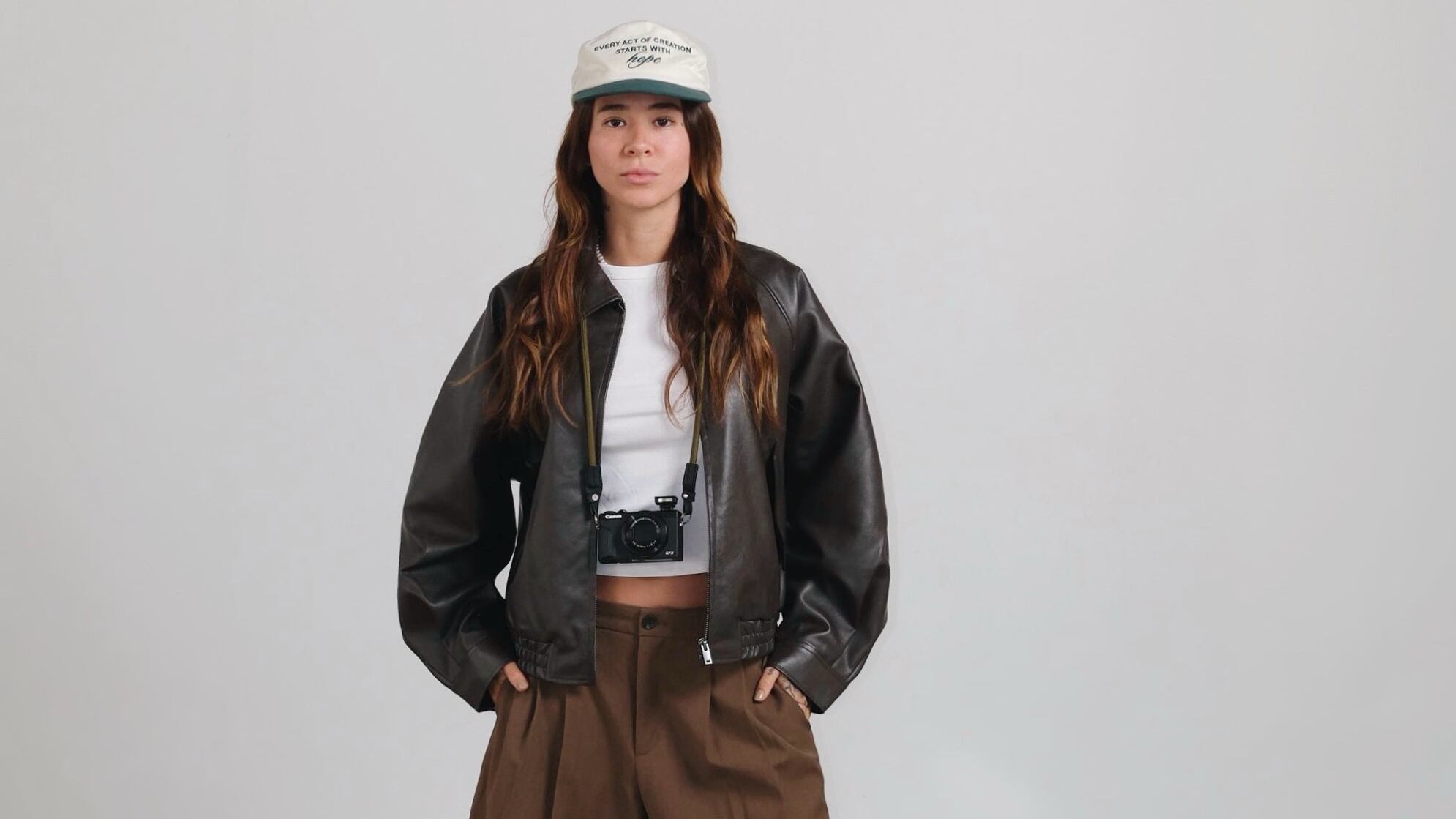 La directora creativa de True, Daniela Valencia, habló sobre su nueva colección Love is the best mixer.