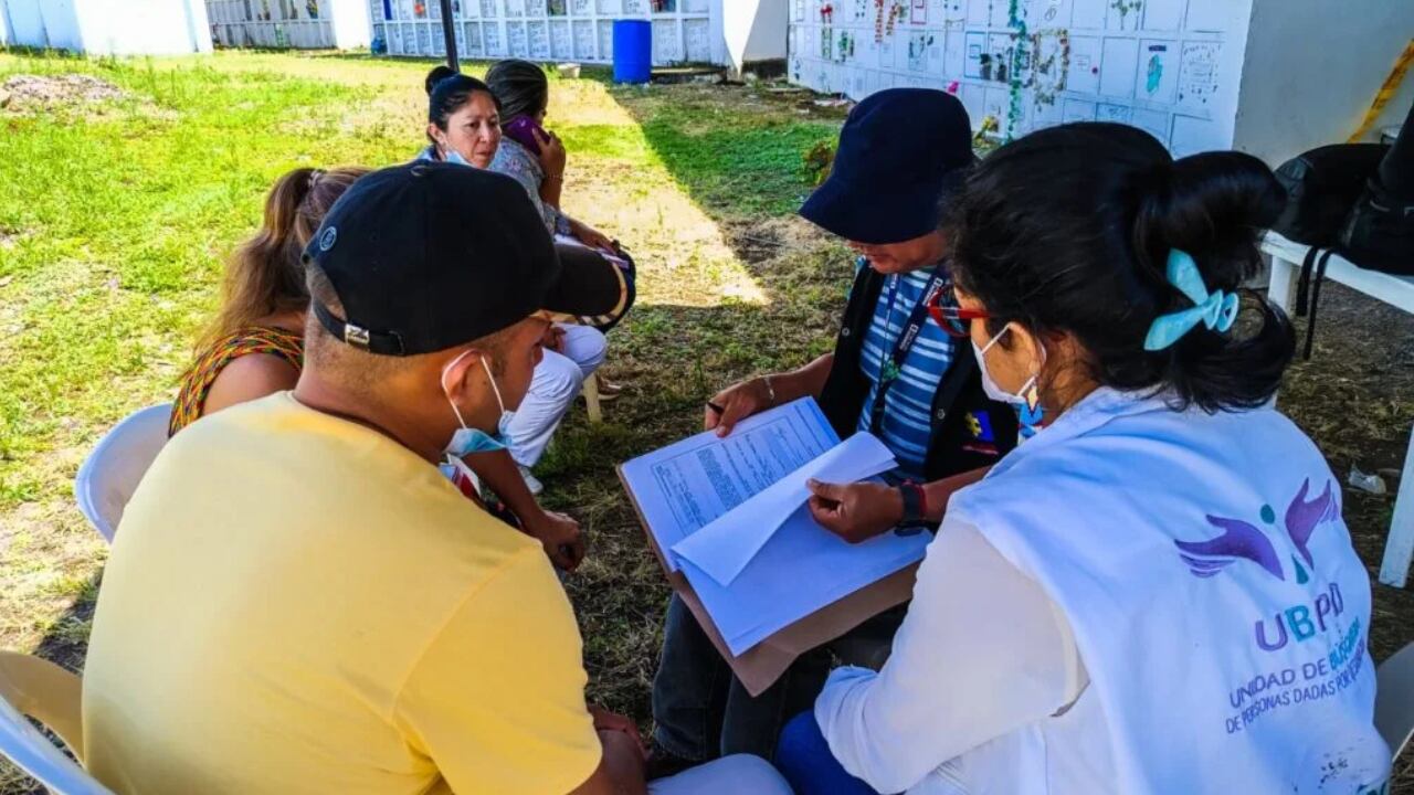 Seis cuerpos fueron recuperados en el cementerio central de Villavicencio por parte de la Unidad de Búsqueda de Desaparecidos
