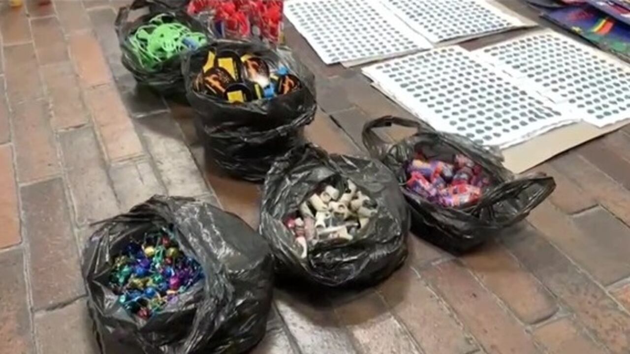 Más de 12 mil unidades de pólvora decomisadas en Bogotá.