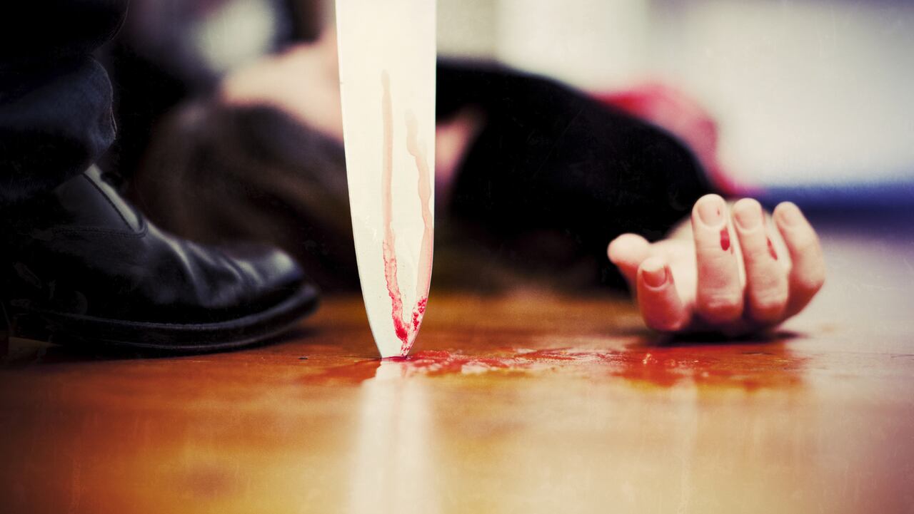 “Me mató”: hombre con puñal en mano asesina a mujer Cali y queda captado en video