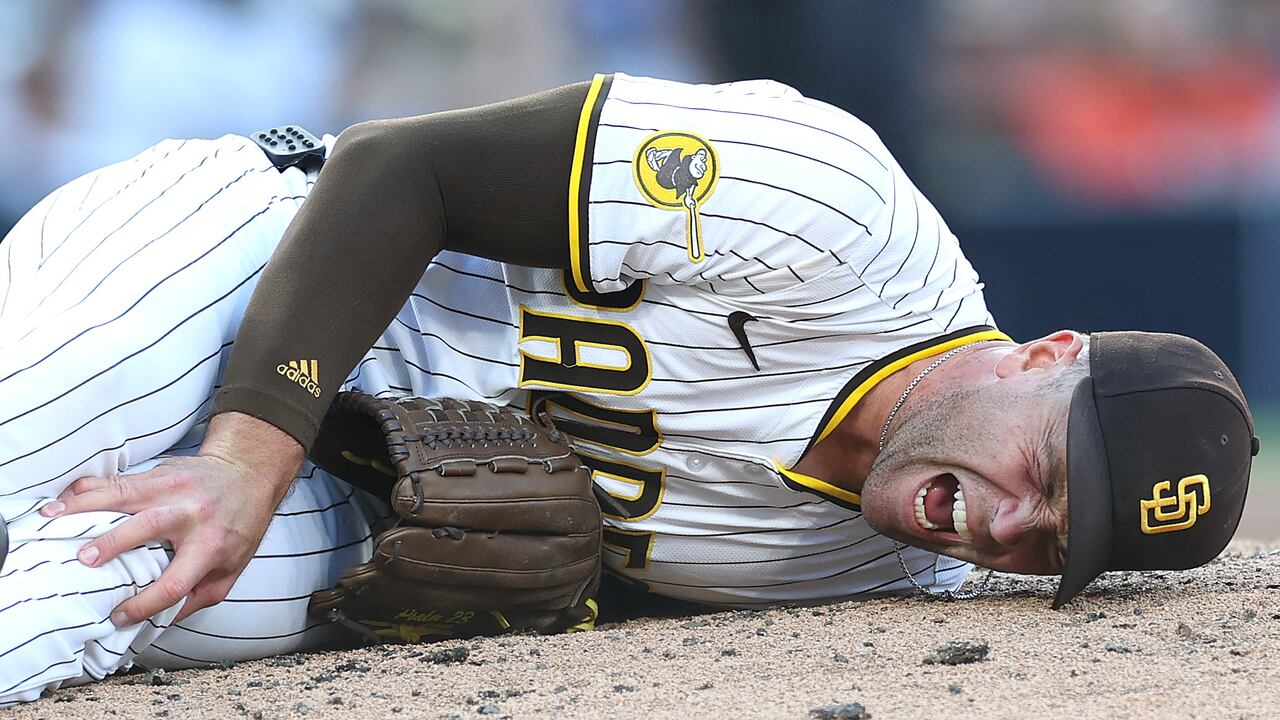 Jason Adam será baja por más de seis meses.