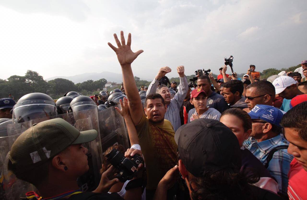 No hay mucha claridad de cómo se intentará el ingreso de las 600 toneladas de ayuda humanitaria. foto: Diana Rey Melo