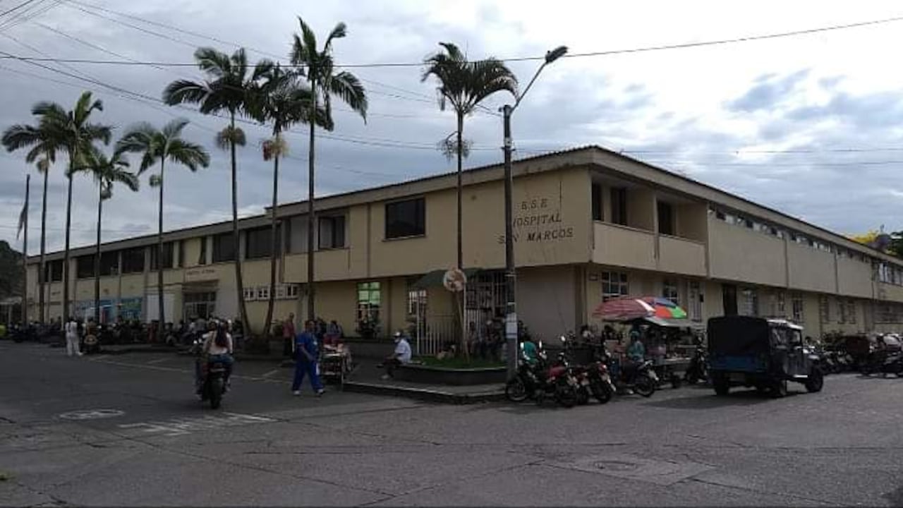 Por actividad del volcán Nevado del Ruiz, habilitan nuevas camas UCI en Caldas en el hospital de Chinchiná