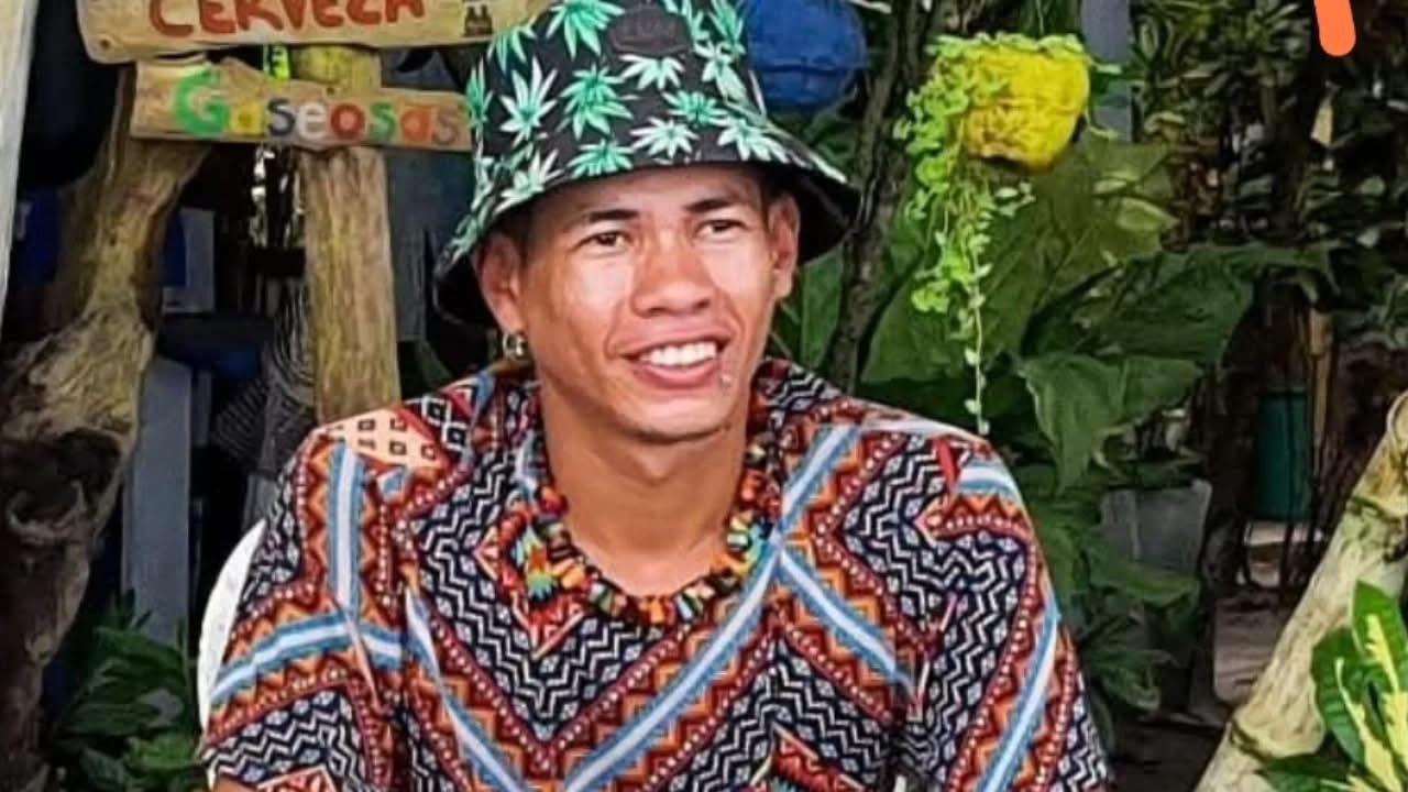 Kanabico Objetor, reconocido influencer político de Medellín.