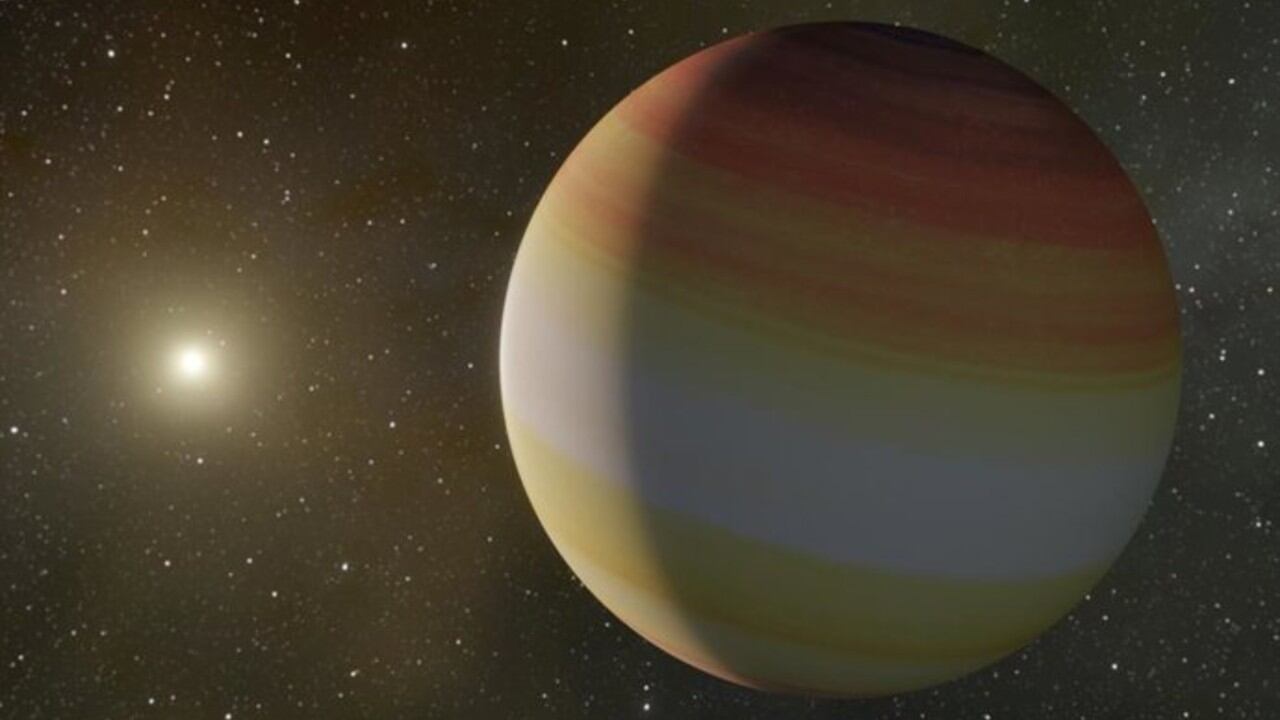 Visión artística de un superjúpiter frío en el sistema HD 118203. Es un planeta gaseoso extremadamente masivo que orbita alrededor de su estrella en una órbita seis veces mayor que la de la Tierra.