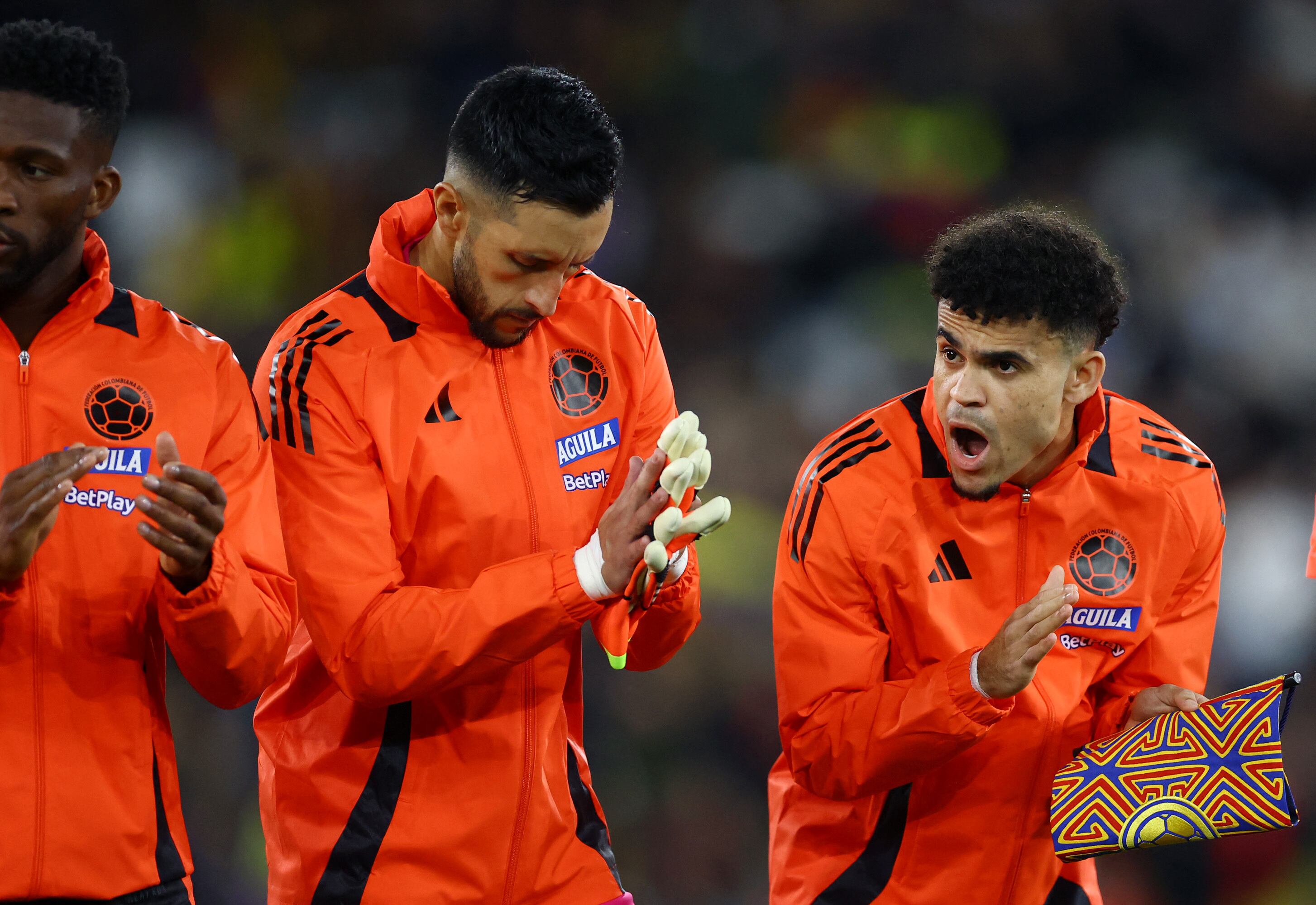 Soccer Football - International Friendly - Spain v Colombia - London Stadium, London, Britain - March 22, 2024  Colombia's Luis Diaz and Camilo Vargas before the match REUTERS/Hannah Mckay