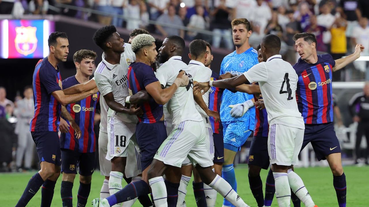 Imagen del partido amistoso disputado entre el Real Madrid y el Barcelona en julio, con victoria del blugrana por 1-0.