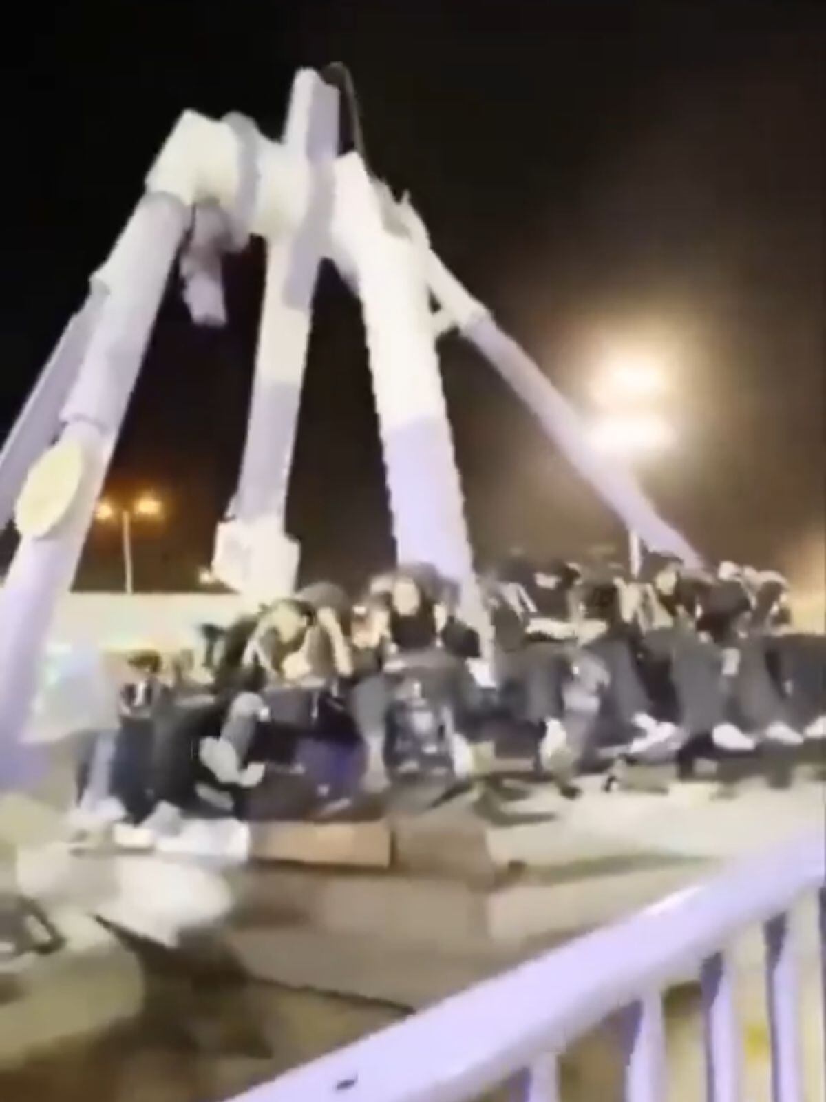 La máquita se partió y generó un accidente trágico en Arabia Saudita