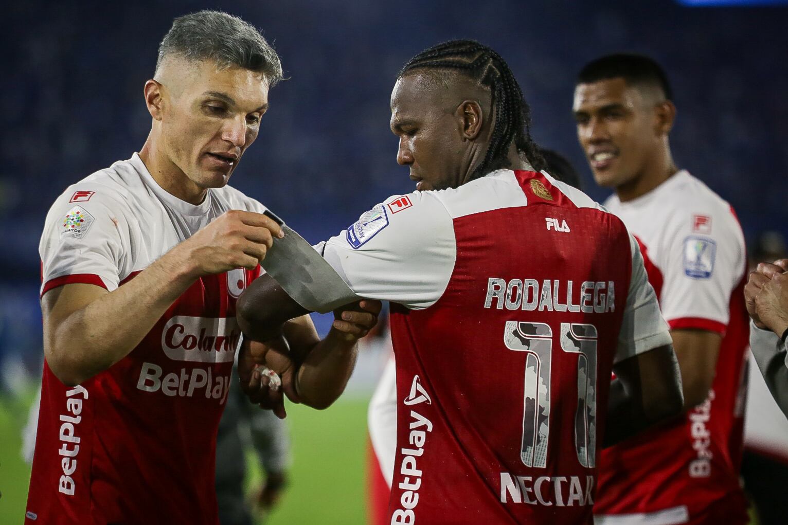 Bogotá. Junio 19 de 2025. Millonarios FC enfrenta a Independiente Santa Fe, por encuentro válido de la Liga BetPlay I 2025 de la fecha 6 de los cuadrangulares finales, en el Estadio Nemesio Camacho El Campín. (Colprensa - Cristian Bayona).