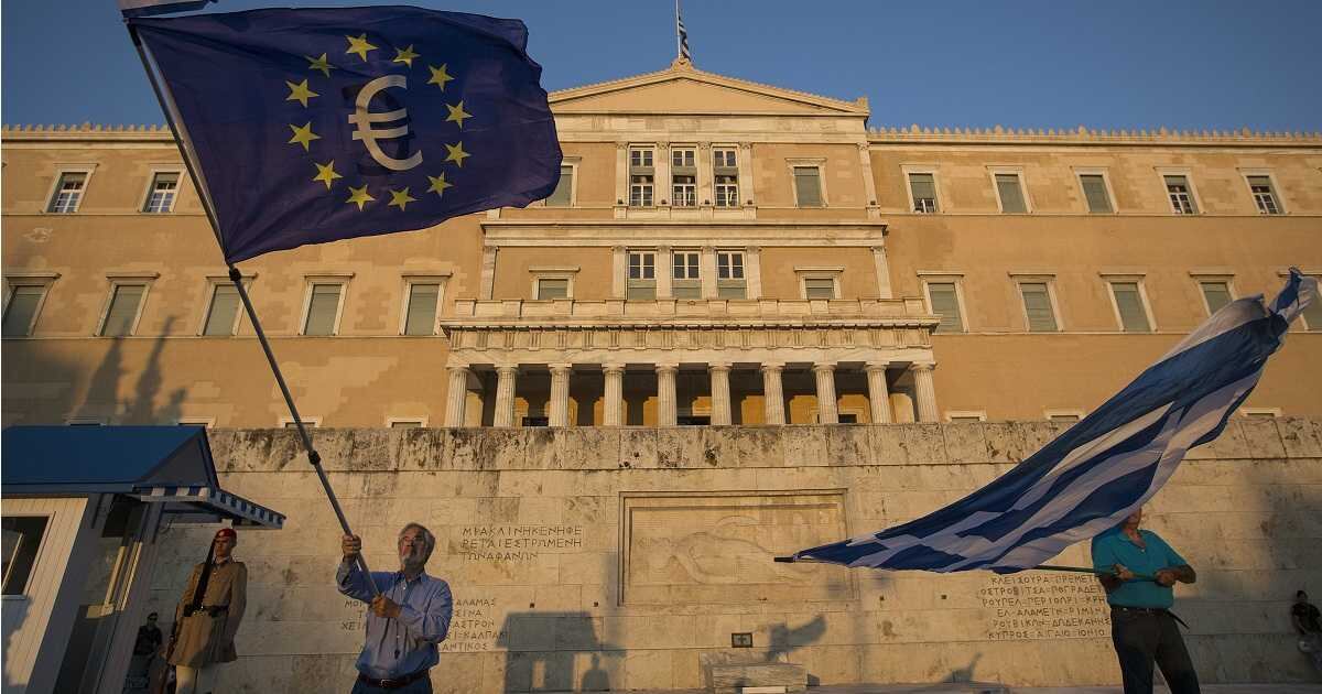 El Parlamento griego deberá ahora aprobar las reformas acordadas con sus socios europeos. Foto: Bloomberg