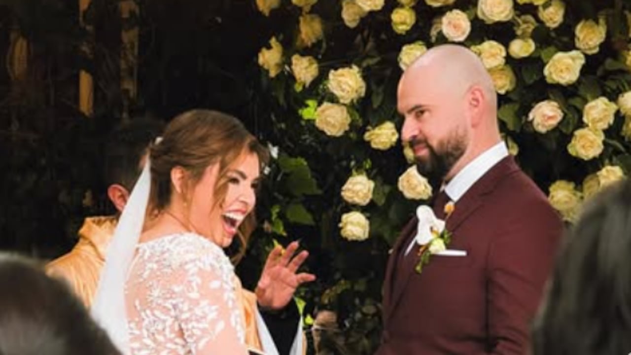 Los comediantes Ricardo Quevedo y Liss Pereira se casaron.