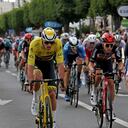 El líder Mathieu Van Der Poel en la meta de Chatereaux sexta etapa