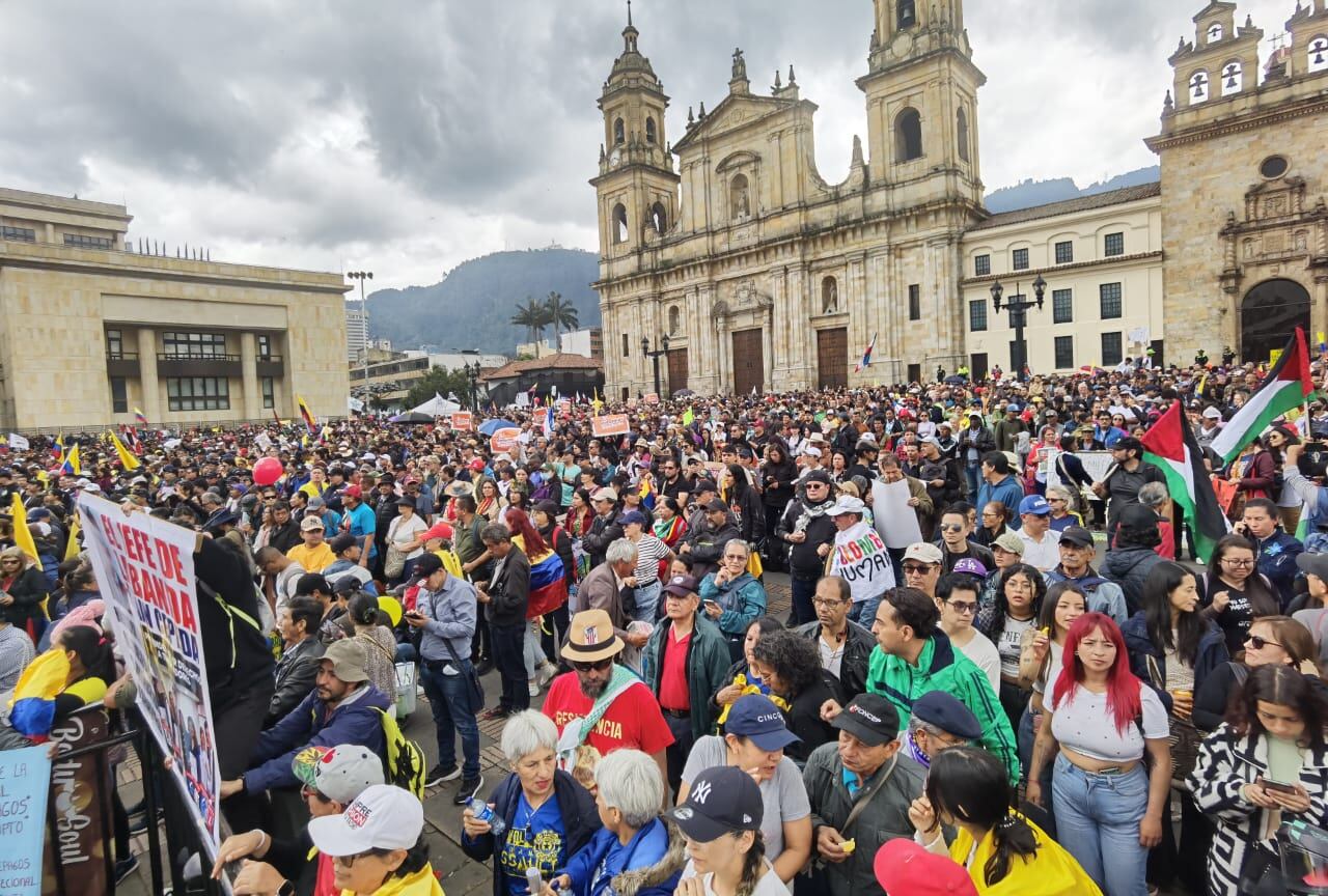 Marchas a favor de las reformas del Presidente Gustavo Petro, Plaza de Bolívar