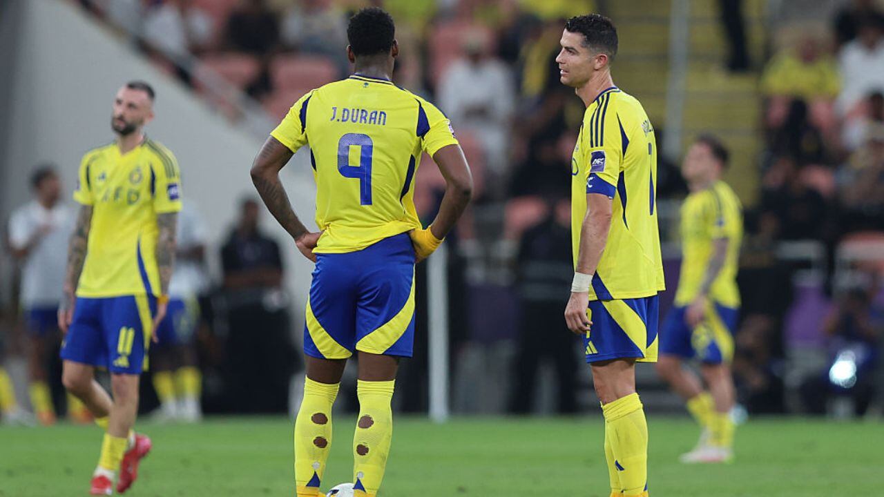 Cristiano Ronaldo junto a Jhon Durán en Al Nassr.
